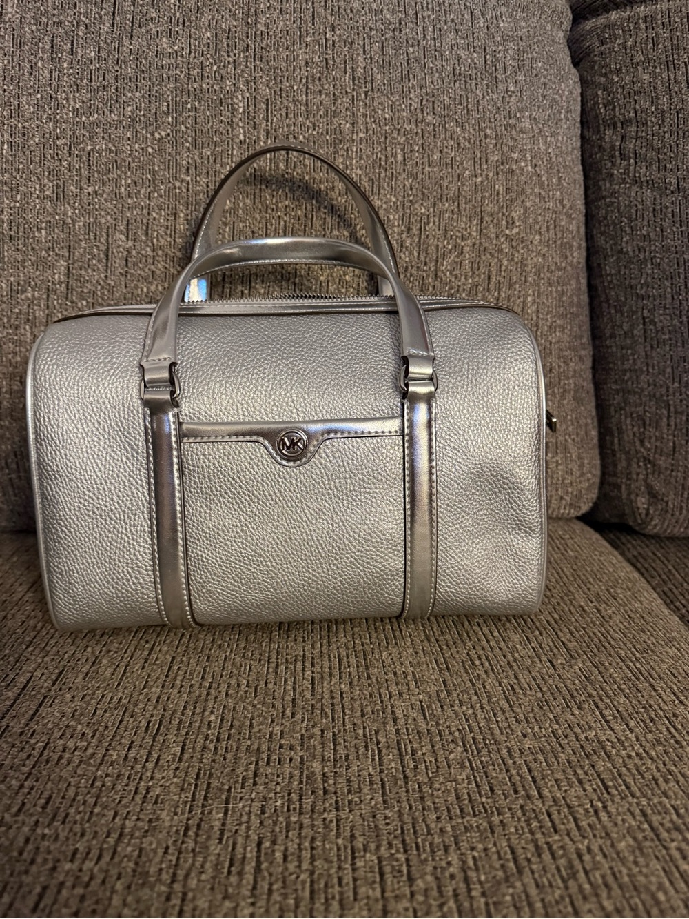 Michael Kors Metallic Silver Pebbled Leather Toiletry Bag